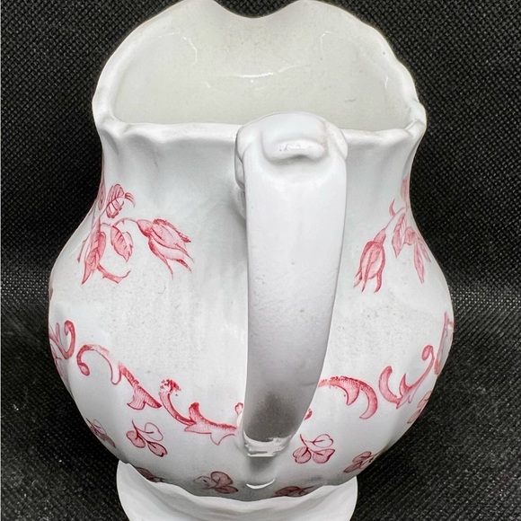 J.& G 
MEAKIN
ENGLAND
Classic White Red/Pink Rose pattern - Picture 4 of 5